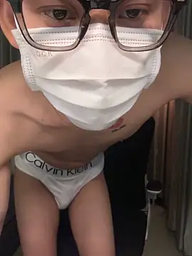 Snapshot of MinhTuanLive chatting on 02.05.26 MinhTuanLive online show from 02.05.26