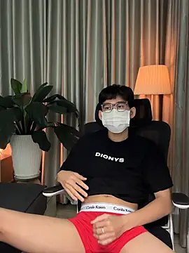 Snapshot of MinhTuanLive chatting on 02.17.26 MinhTuanLive online show from 02.17.26