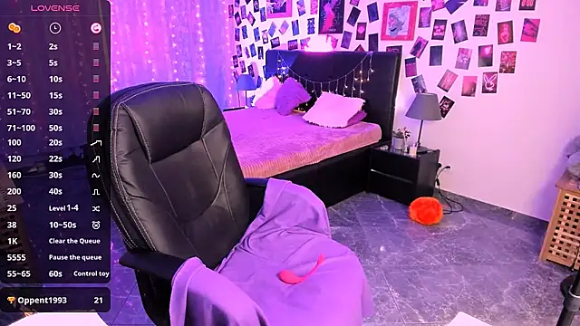 BellaTorne  online show from 03.07.25