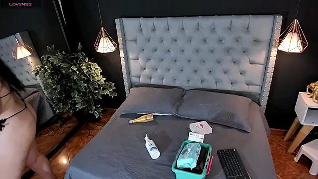 angeline blake  online show from 03.16.25