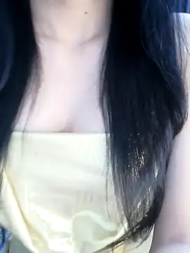 Snapshot of _Linez_ chatting on 03.23.26 Linez online show from 03.23.26