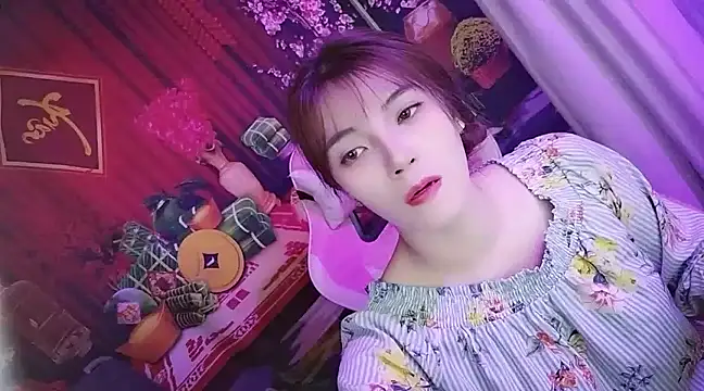 Sugar lipsz online show from 02.07.25