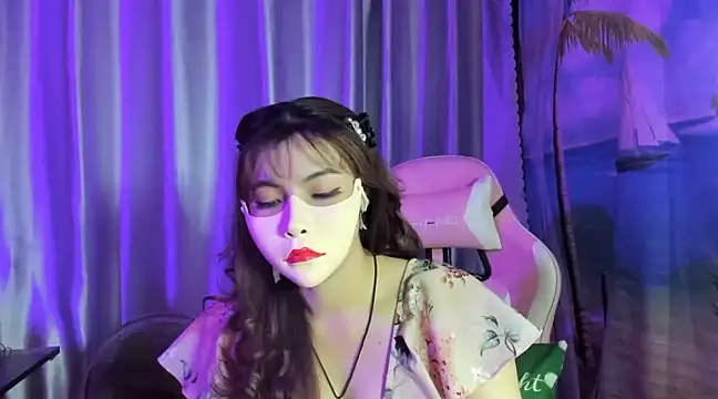 Sugar lipsz online show from 03.18.25