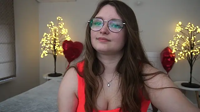 MagicPeachh  online show from 03.11.25