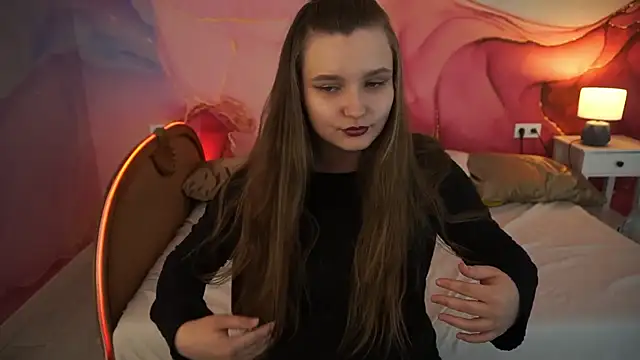 MagicPeachh  online show from 09.15.25