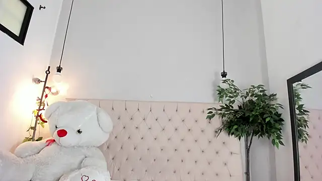 Victoria Coleman online show from 06.01.26