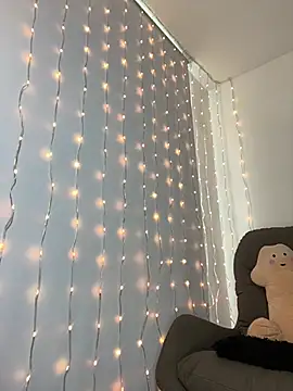 Snapshot of im_anna_ chatting on 03.13.25 im anna online show from 03.13.25