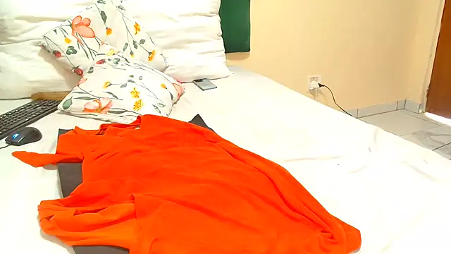 19bootylicious online show from 09.25.25