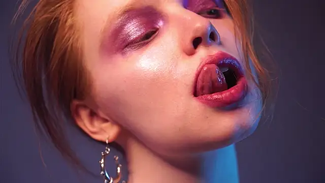 ginger hugs online show from 01.06.25