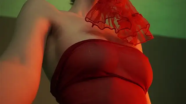 ginger hugs online show from 03.18.25