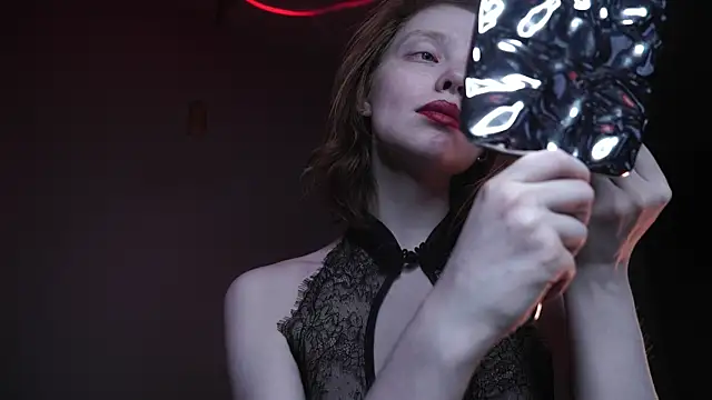 ginger hugs online show from 11.10.25