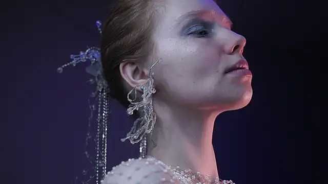 ginger hugs online show from 02.17.26