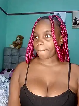 Snapshot of freaky_j_ chatting on 12.01.24 freaky j online show from 12.01.24