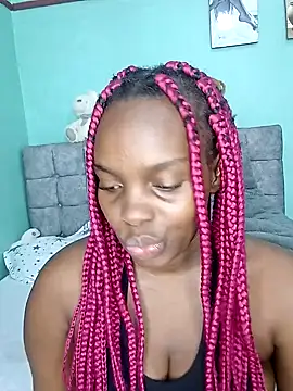 Snapshot of freaky_j_ chatting on 12.05.24 freaky j online show from 12.05.24