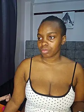 Snapshot of freaky_j_ chatting on 10.25.25 freaky j online show from 10.25.25