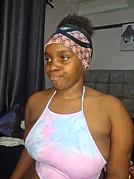 Snapshot of freaky_j_ chatting on 11.29.25 freaky j online show from 11.29.25