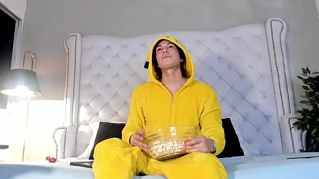 Karimferrer online show from 11.15.25