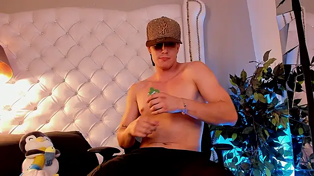 Karimferrer online show from 04.18.26