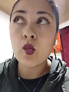 LisbethMoore  online show from 04.02.26