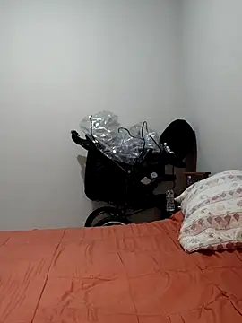 LisbethMoore  online show from 04.12.26