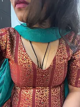 Spicy sari girl online show from 12.10.24