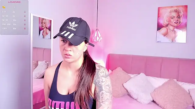 Snapshot of sophie_alice_ chatting on 10.07.25 sophie alice online show from 10.07.25