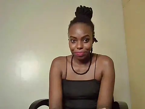 Snapshot of naughty_ebony-queen chatting on 12.20.24 naughty ebony-queen online show from 12.20.24