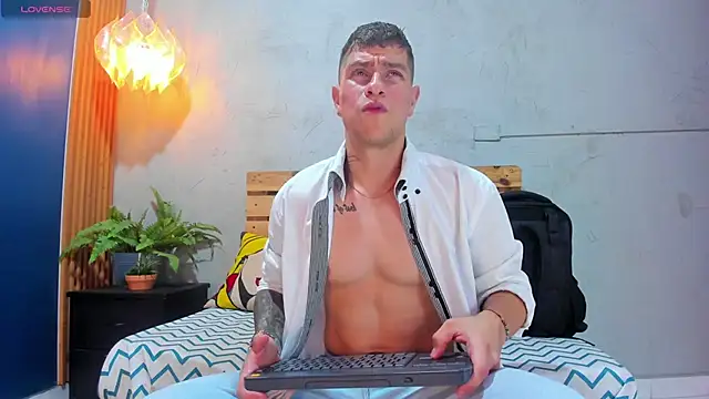 french sexx online show from 02.15.25