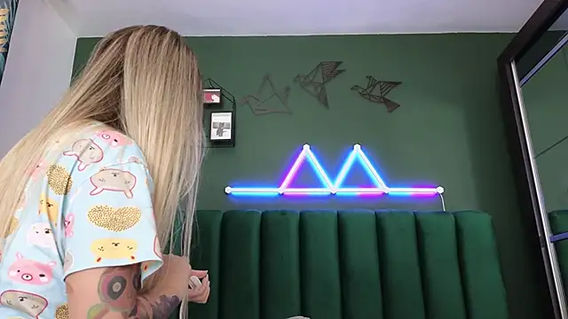 kimmie meow online show from 02.03.25