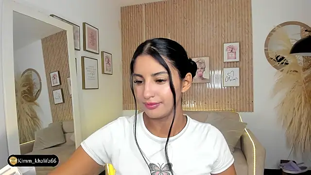 Snapshot of Kimm_khalifa chatting on 01.23.25 Kimm khalifa online show from 01.23.25