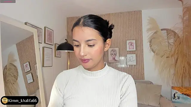 Snapshot of Kimm_khalifa chatting on 03.11.25 Kimm khalifa online show from 03.11.25