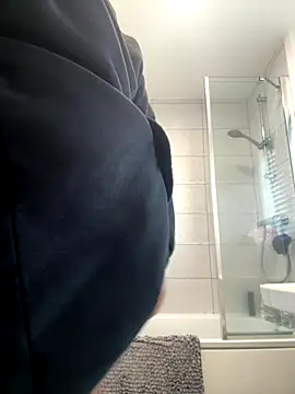 BigBiggs00 online show from 11.08.25
