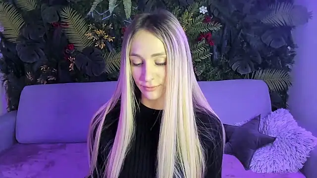 Horny Blond online show from 01.09.26