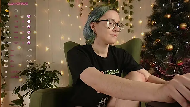 alisahug online show from 12.19.24