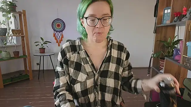 alisahug online show from 01.18.25