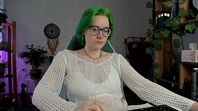 alisahug online show from 02.28.25