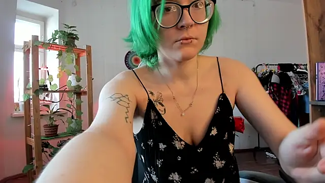 alisahug online show from 03.04.25