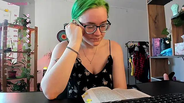 alisahug online show from 03.04.25