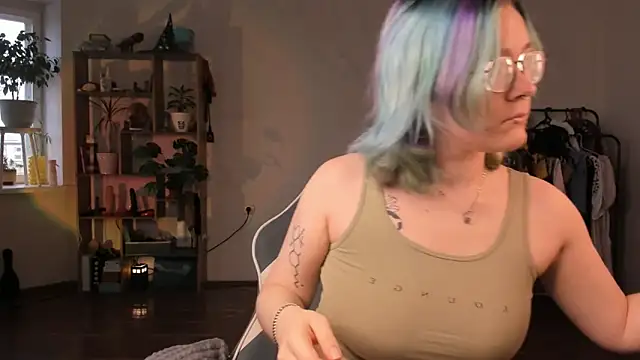 alisahug online show from 09.25.25