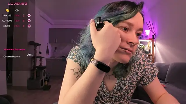 Snapshot of alisahug chatting on 01.19.26 alisahug online show from 01.19.26