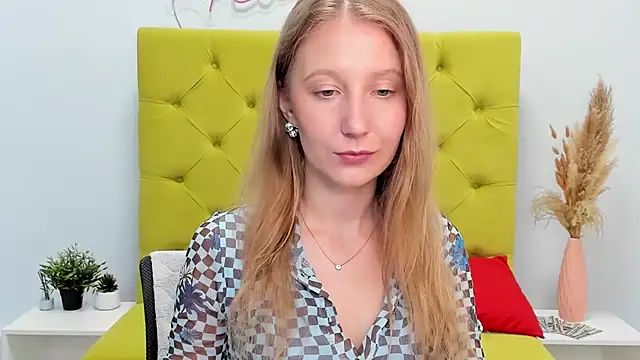 LolaWilsons online show from 05.11.26