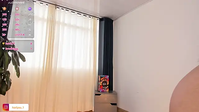 Snapshot of Harlyxu chatting on 01.31.25 Harlyxu online show from 01.31.25