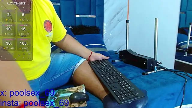 Snapshot of Poolsex_69 chatting on 01.07.25 Poolsex 69 online show from 01.07.25