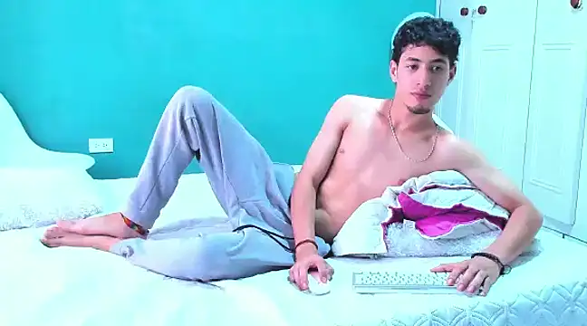 Chandler ken online show from 02.28.25