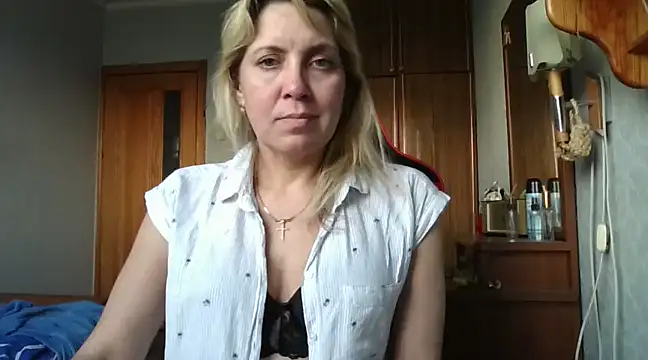 IrinaB1 online show from 03.21.25