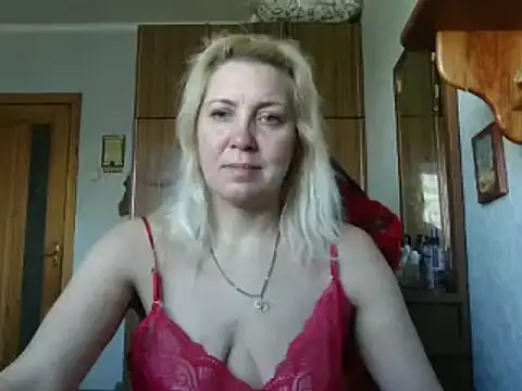 Snapshot of IrinaB1 chatting on 05.04.26 IrinaB1 online show from 05.04.26