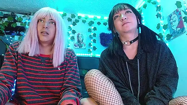 the lesbian game online show from 01.24.25