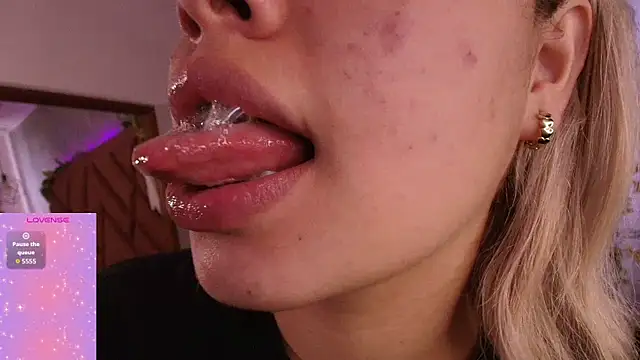 Haelycute online show from 10.26.25