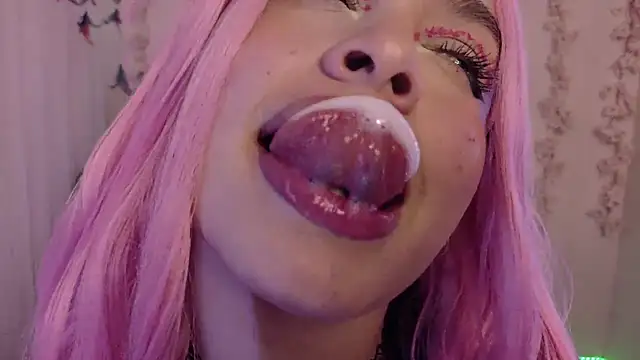Haelycute online show from 05.21.26