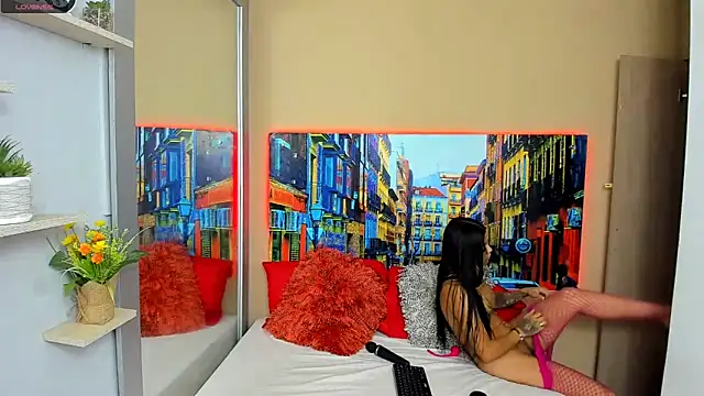 CristalLoren online show from 01.22.25